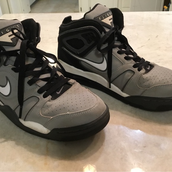 Nike Air Flight Size 9 high tops - Picture 1 of 5